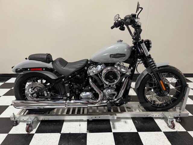 FXBB 2025 Street Bob®