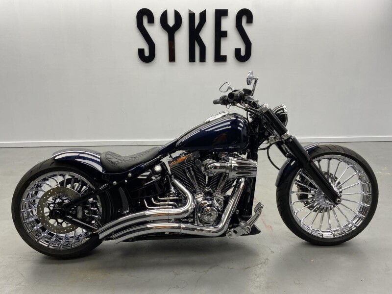 2015 Harley-Davidson Customised FXSB Softail Breakout In Custom Blue