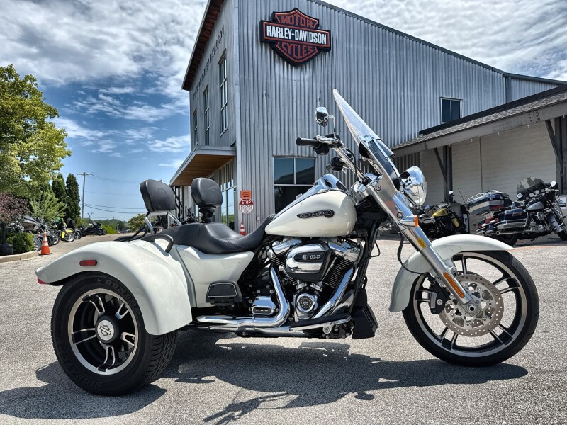 2019 Harley-Davidson® Freewheeler® Bonneville Salt Pearl