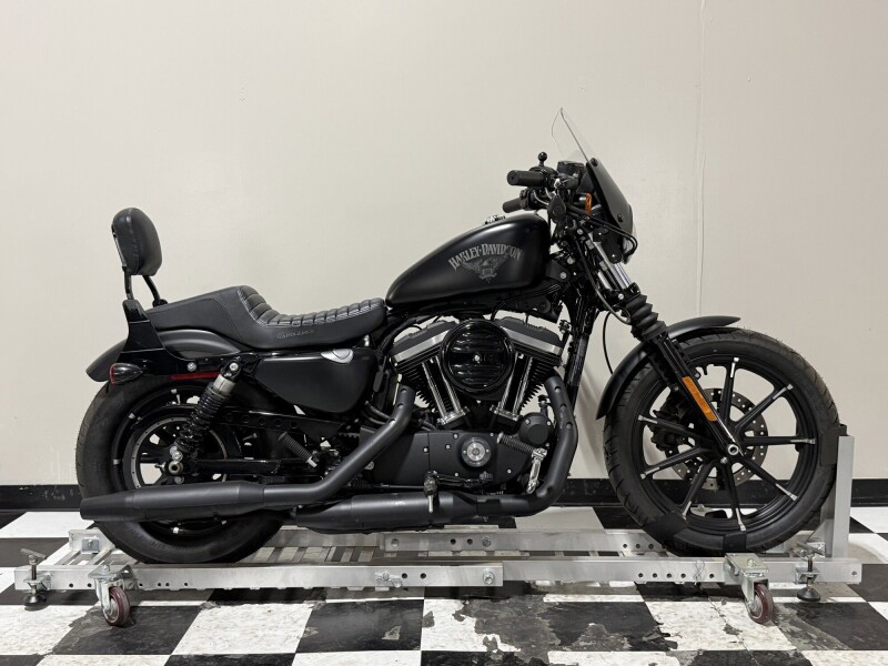 XL 883N 2017 Iron 883™