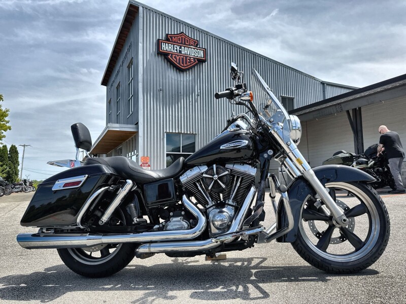 2013 Harley-Davidson® Switchback™ Vivid Black