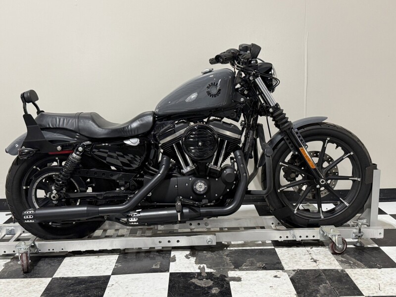 XL 883N 2022 Iron 883™