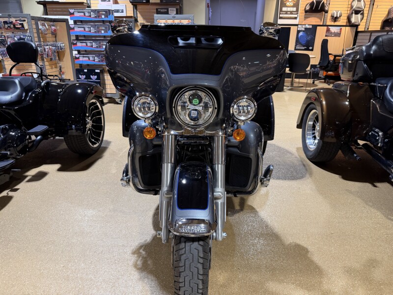 2022 Harley-Davidson® FLHTCUTG Tri Glide® Ultra