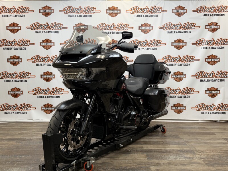 FLTRXSTSE 2024 CVO™ Road Glide® ST