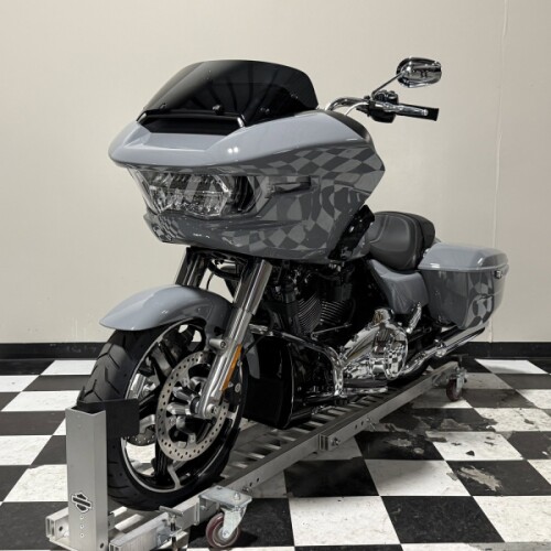 FLTRX 2026 Road Glide® thumb 1
