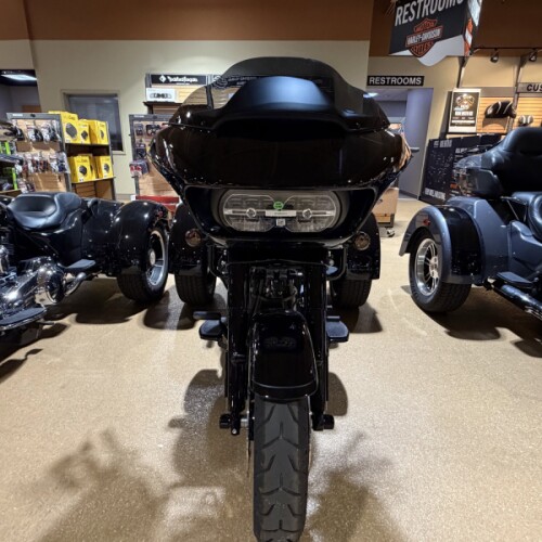 2023 Harley-Davidson® FLTRT Road Glide® 3 thumb 2