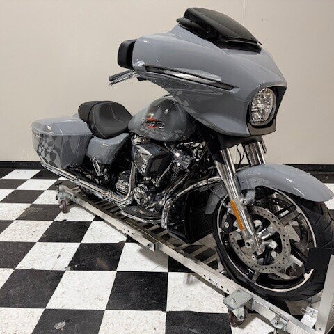 FLHX 2026 Street Glide® thumb 3