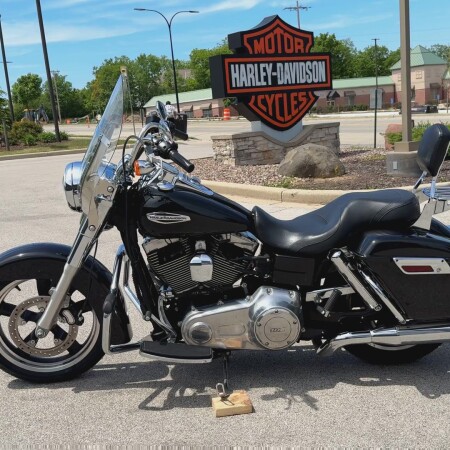 2013 Harley-Davidson® Switchback™ Vivid Black thumb 0