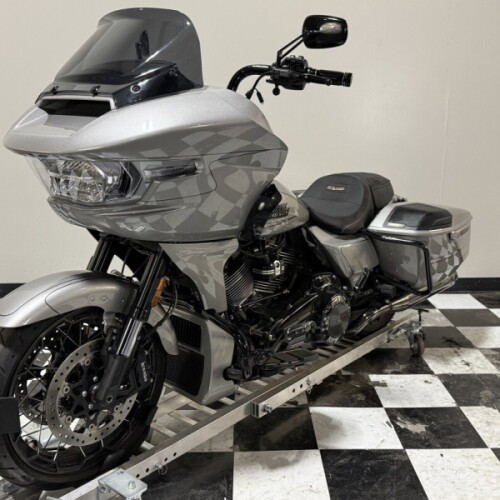 FLTRXSE 2023 CVO™ Road Glide® thumb 1