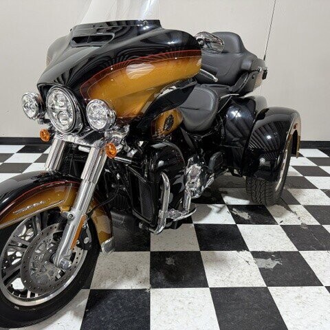 FLHTCUTG 2024 Tri Glide™ Ultra thumb 1