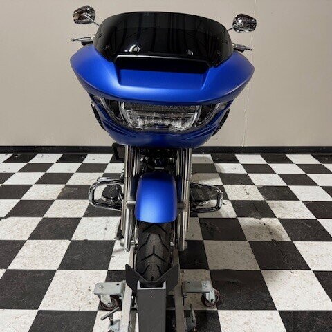 FLTRX 2026 Road Glide® thumb 2