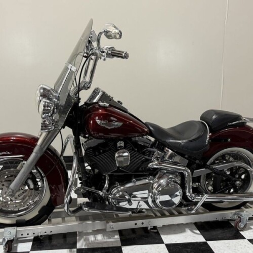 FLSTN 2008 Softail® Deluxe thumb 0