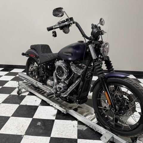 FXBB 2025 Street Bob™ thumb 3