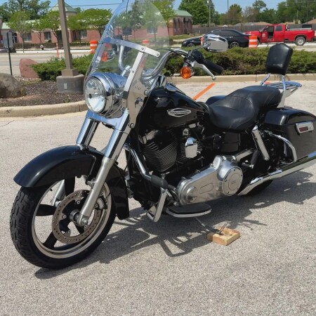 2013 Harley-Davidson® Switchback™ Vivid Black thumb 1