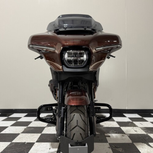 FLHXSE 2024 CVO™ Street Glide® thumb 2