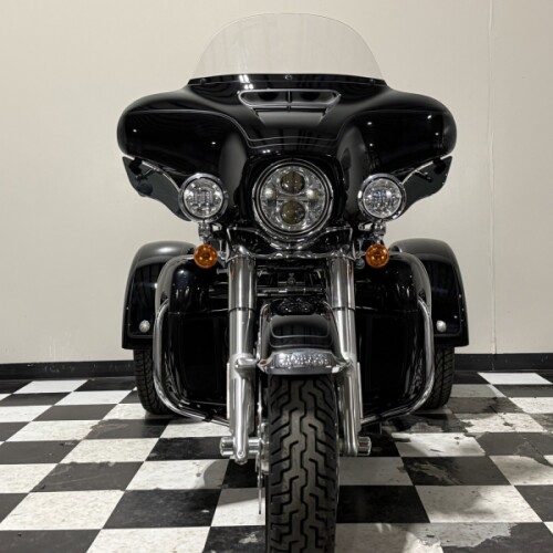 FLHTCUTG 2023 Tri Glide® Ultra thumb 2