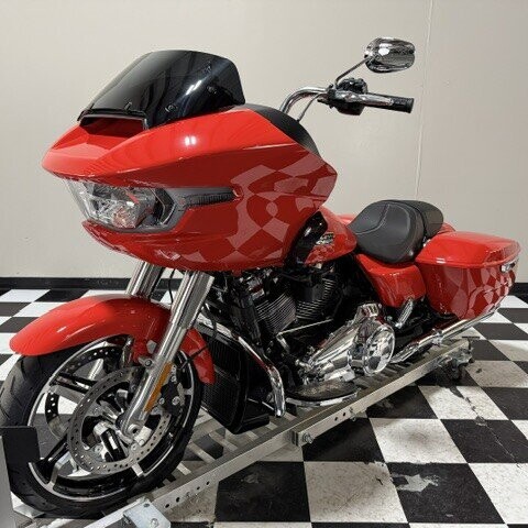 FLTRX 2026 Road Glide® thumb 1