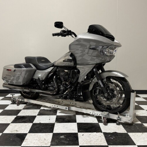 FLTRXSE 2023 CVO™ Road Glide® thumb 3