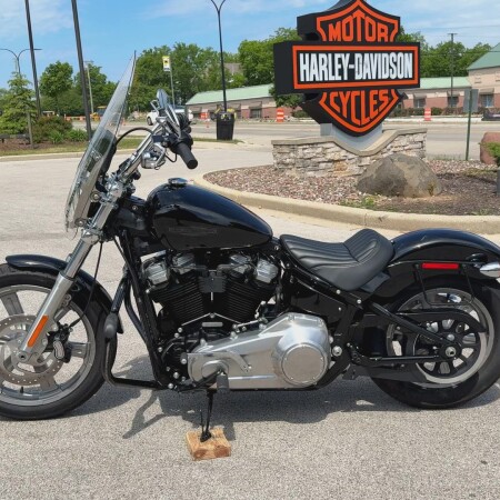 2022 Harley-Davidson® Softail Standard® Vivid Black thumb 0