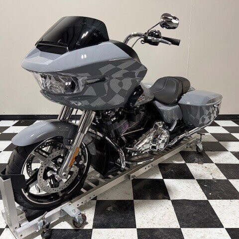 FLTRX 2026 Road Glide® thumb 1