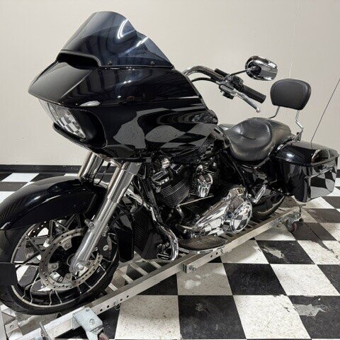 FLTRXS 2022 Road Glide® Special thumb 1