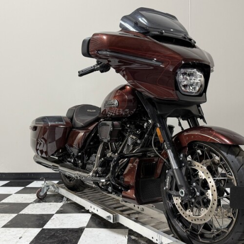 FLHXSE 2024 CVO™ Street Glide® thumb 3
