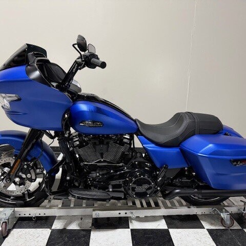 FLTRX 2026 Road Glide™ thumb 0