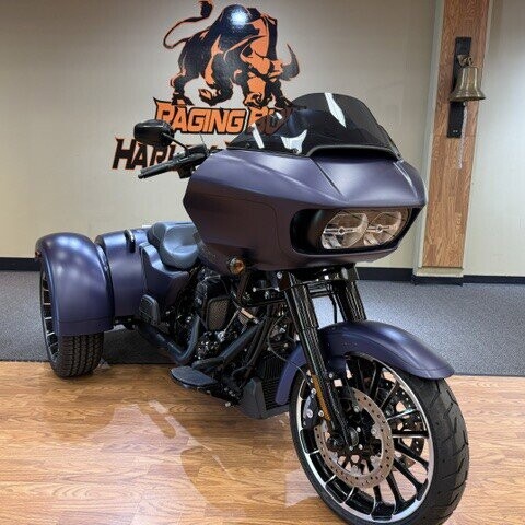 FLTRT 2025 Road Glide® 3 thumb 3