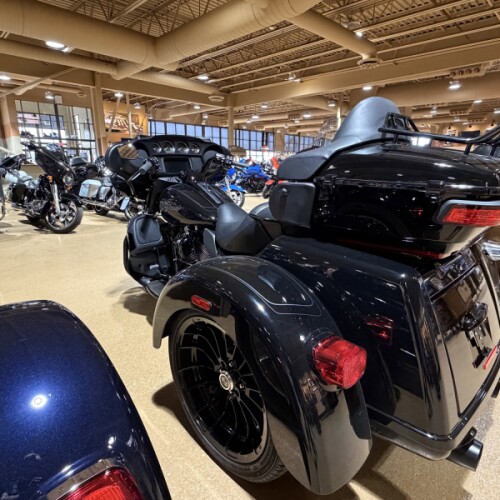 2025 Harley-Davidson® FLHTCUTG Tri Glide® Ultra thumb 0