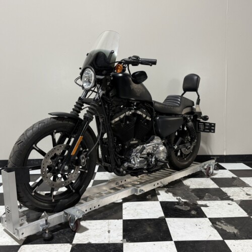 XL 883N 2017 Iron 883™ thumb 1