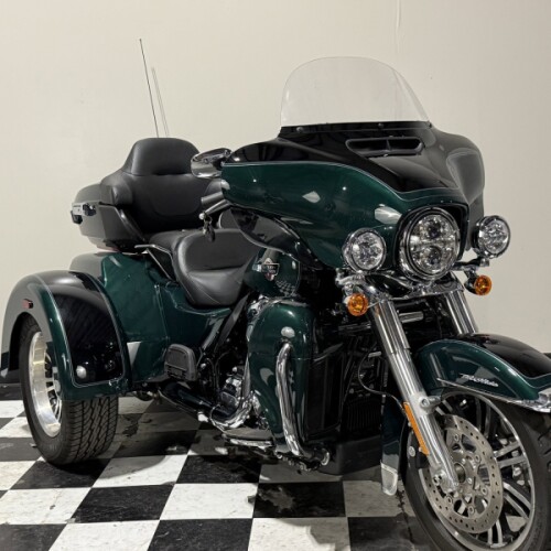FLHTCUTG 2024 Tri Glide™ Ultra thumb 3