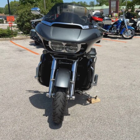 2016 Harley-Davidson® CVO™ Road Glide® Ultra Carbon Dust/Charcoal Slate thumb 2