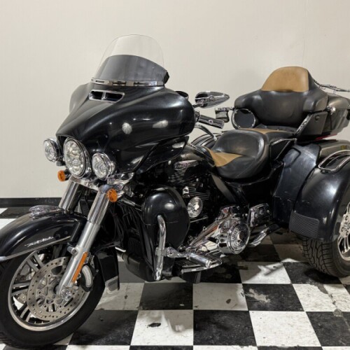 FLHTCUTG 2018 Tri Glide® Ultra thumb 1