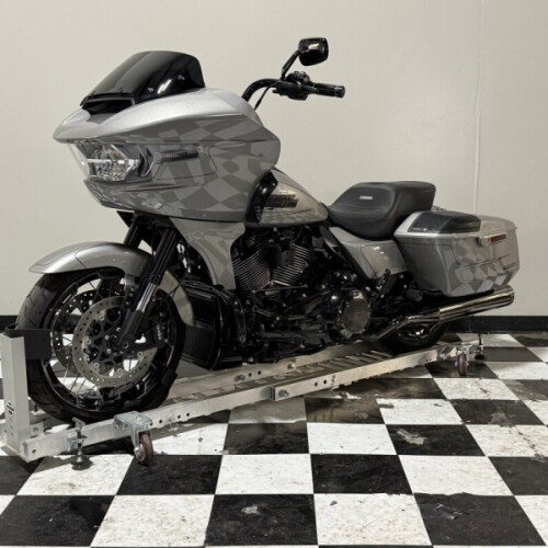 FLTRXSE 2023 CVO™ Road Glide® thumb 1