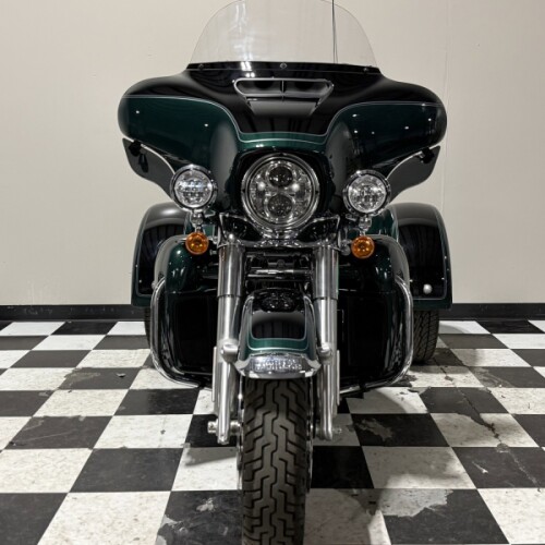FLHTCUTG 2024 Tri Glide™ Ultra thumb 2