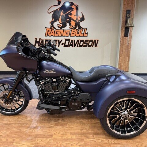 FLTRT 2025 Road Glide® 3 thumb 0
