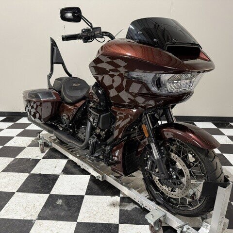 FLTRXSE 2024 CVO™ Road Glide® thumb 3