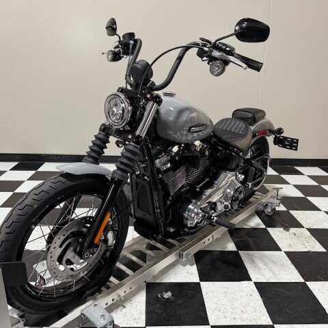 FXBB 2025 Street Bob® thumb 1