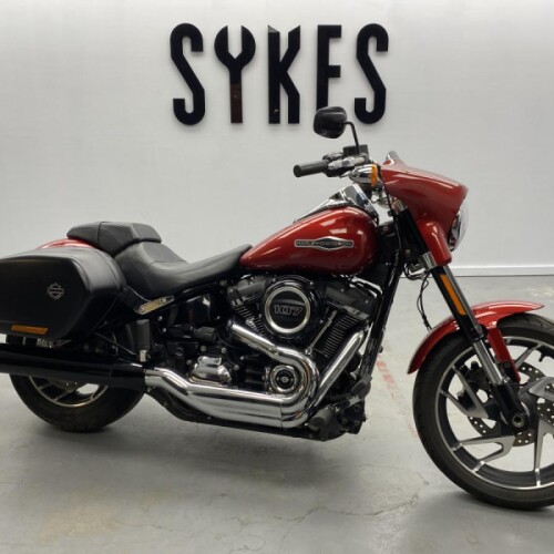 2019 Harley-Davidson FLSB Softail Sport Glide in Wicked Red thumb 2