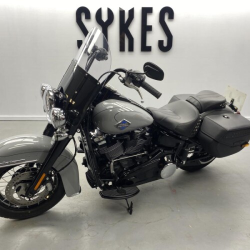2025 Harley-Davidson FLHC Softail Heritage 117 in Billiard Grey thumb 3