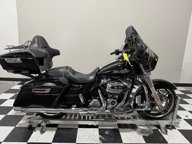 FLHX 2023 Street Glide®