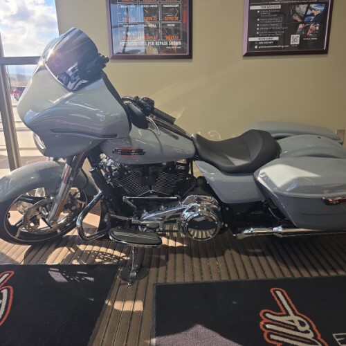 FLHX 2026 Street Glide® thumb 2