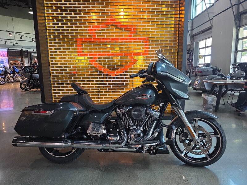 FLHX 2025 Street Glide™