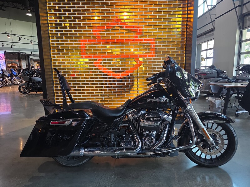 FLHX 2021 Street Glide®
