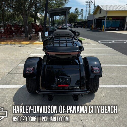 2026 Harley-Davidson® Street Glide 3 Limited thumb 2