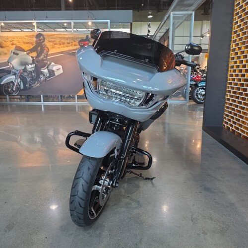 FLTRX 2026 Road Glide® thumb 2