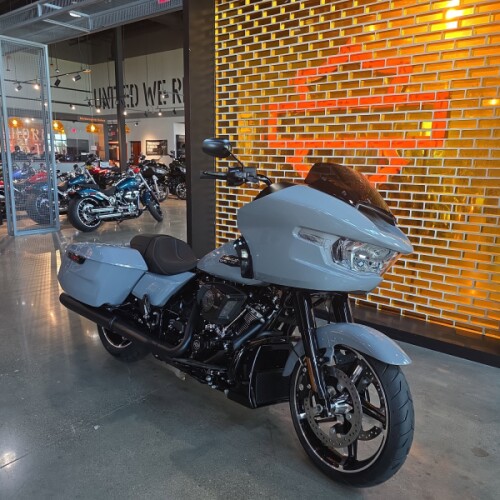 FLTRX 2026 Road Glide® thumb 3