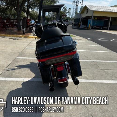 2015 Harley-Davidson® Electra Glide® Ultra Classic™ thumb 2