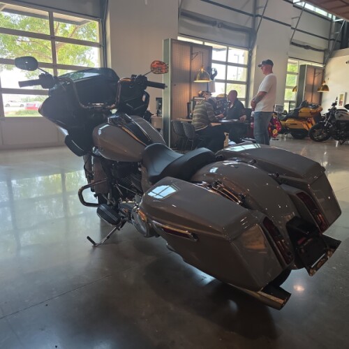 FLTRX 2026 Road Glide® thumb 0