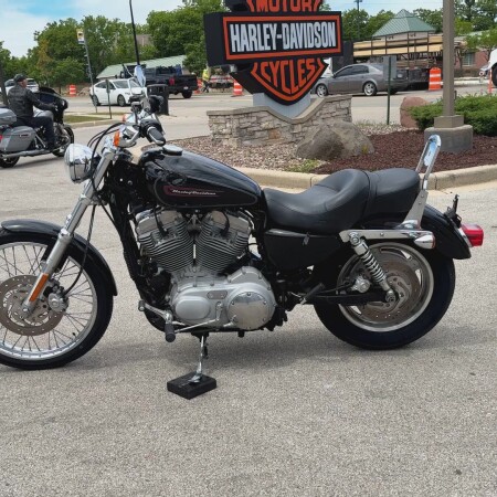 2009 Harley-Davidson® Sportster® 883 Custom Vivid Black thumb 0